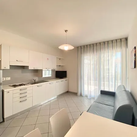 Apartment Artesi - Carraro Immobiliare - Family Lido di Jesolo
